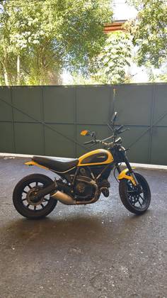 DUCATI SCRAMBLER ICON 